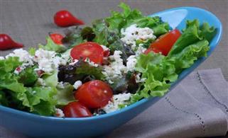 foto da receita Salada com ricota temperada