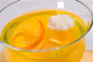 foto da receita Gelatina caseira de laranja