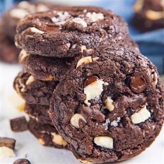 foto da receita Cookies triplo chocolate fit