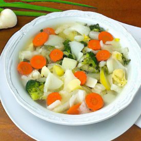 Sopa de legumes com alho poró