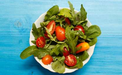 Salada de rúcula com tomate cereja